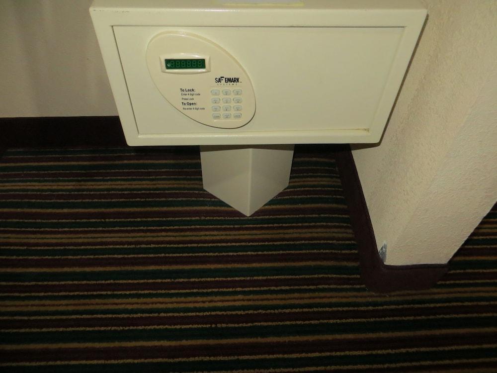 Quality Inn & Suites Atlanta Stone Mountain Kültér fotó