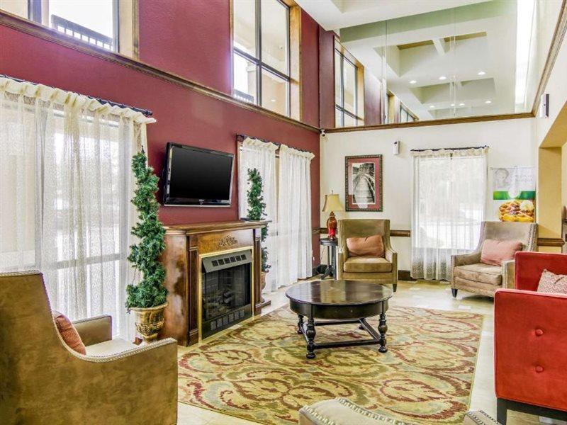 Quality Inn & Suites Atlanta Stone Mountain Kültér fotó