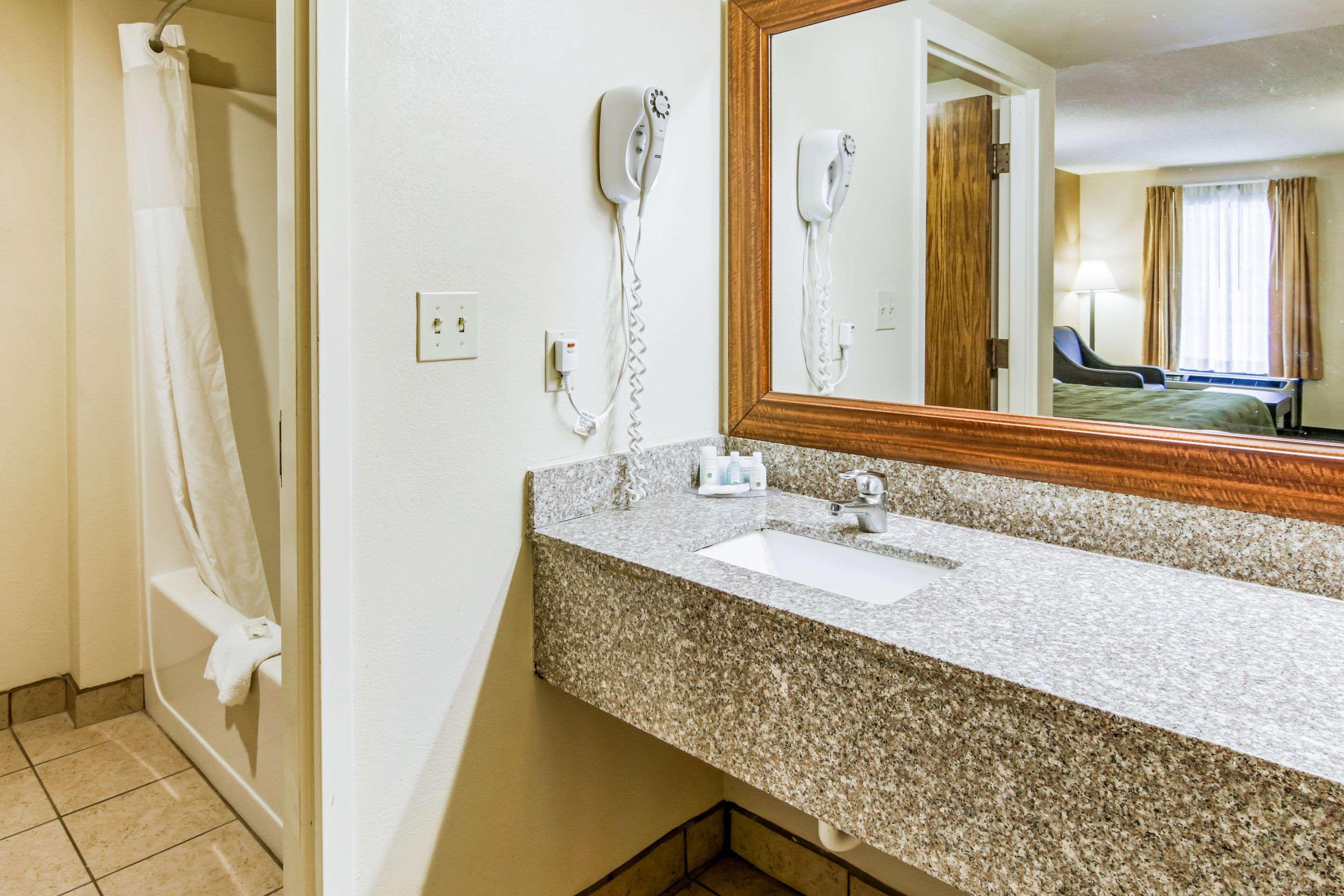 Quality Inn & Suites Atlanta Stone Mountain Kültér fotó